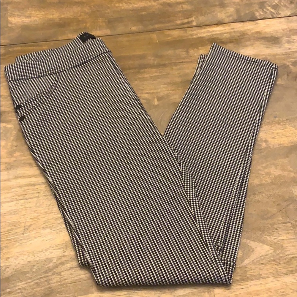 🎄4/25🎄 Sanctuary Black Leggings